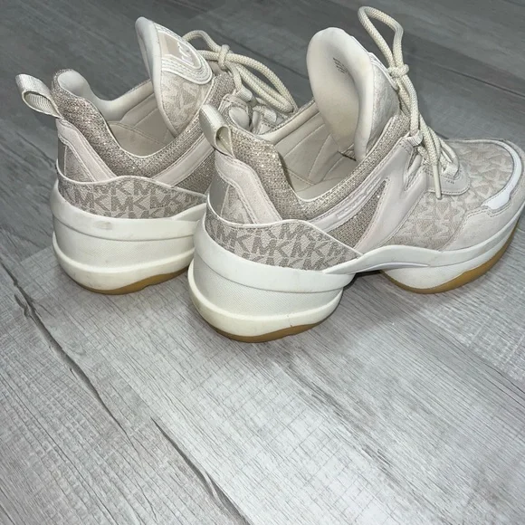 Michael Kors Olympia trainers - Picture 5 of 6